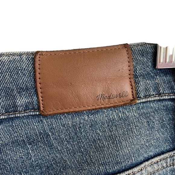 Madewell Tall Classic Straight Jeans in Coldbrook Wash, Size 26T - Picture 10 of 12